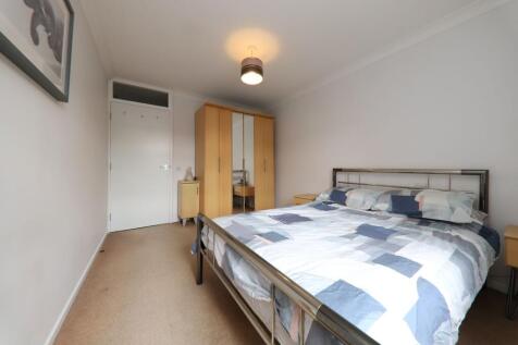 Bed (2)