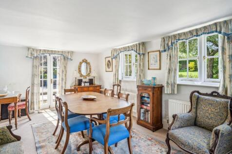 Dining Room (2)