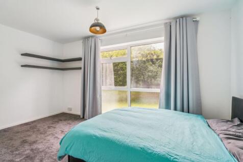 Bed 1 (2)