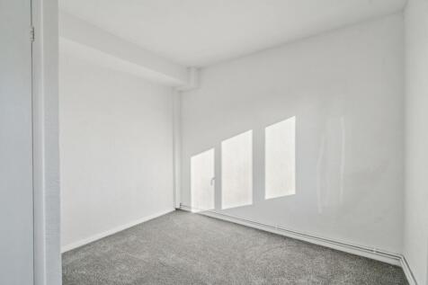 Bed 2 (2)