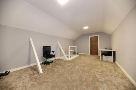 Loft Room (2)