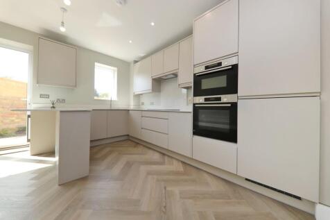 Kitchen (E)