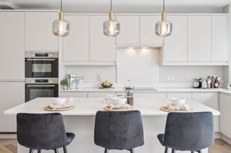 Kitchen_Dining (2)