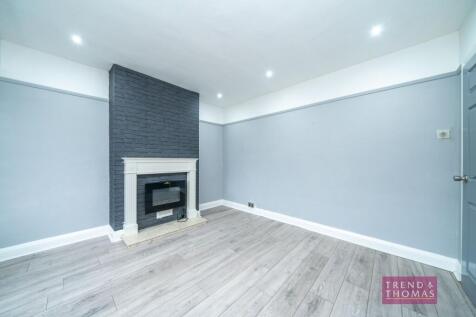 Living Room (2)