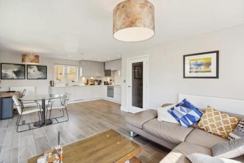 Kitchen_Living_Dining (2)