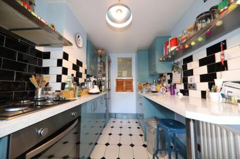 Kitchen (2)