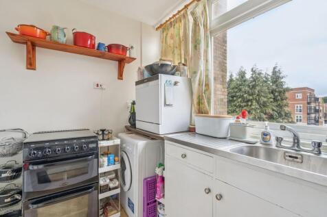 Kitchen (2)