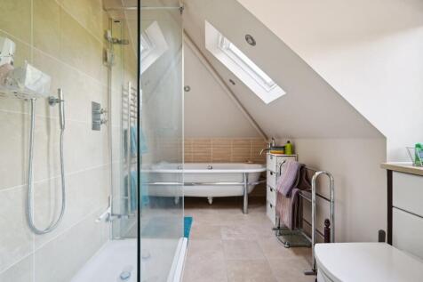 En-Suite 2