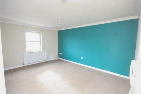 LOUNGE/ DINING ROOM