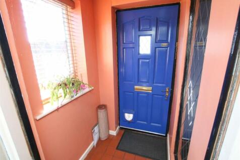 ENTRANCE PORCH