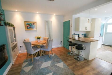OPEN PLAN LIVING DINING KITCHEN