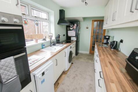 EXTENDED KITCHEN