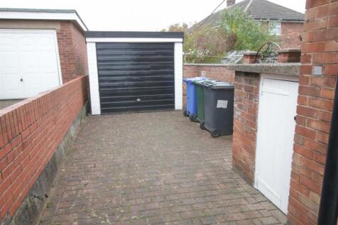 DETACHED SECTIONAL GARAGE