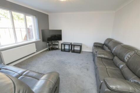OPEN PLAN LOUNGE/ DINING ROOM