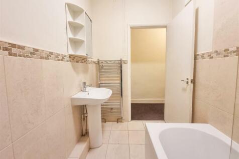 HOUSE BATHROOM