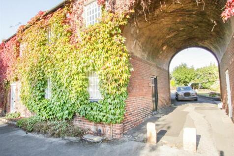 FRONT ARCHWAY