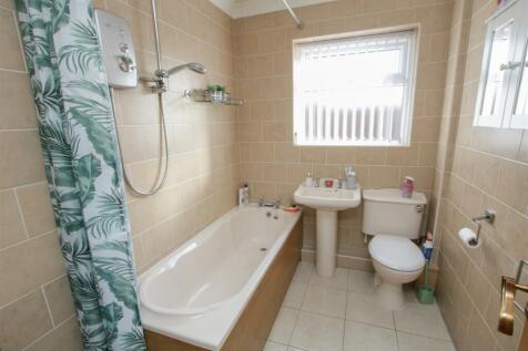 HOUSE BATHROOM
