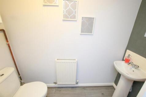 GROUND FLOOR W/C