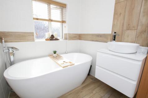 HOUSE BATHROOM