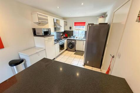 OPEN PLAN LIVING DINING KITCHEN