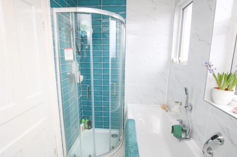 HOUSE BATHROOM