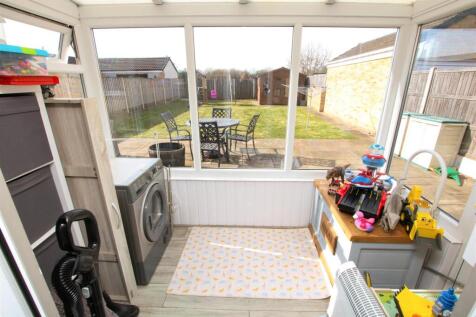 UTILITY PORCH