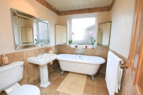 HOUSE BATHROOM