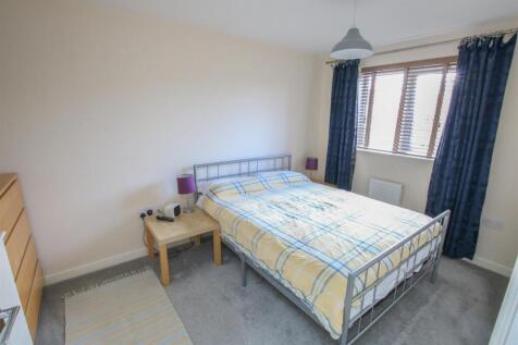 BEDROOM 1 - FRONT