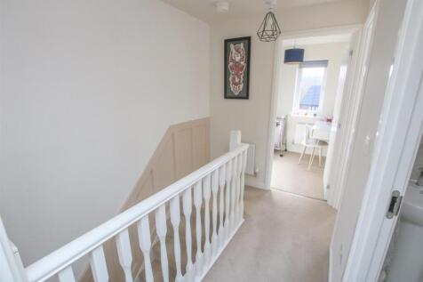 FIRST FLOOR LANDING