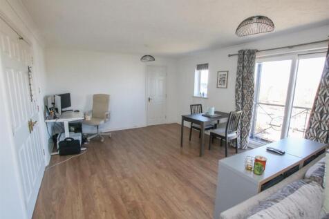OPEN PLAN LIVING DINING ROOM
