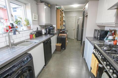 EXTENDED KITCHEN