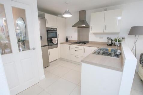 OPEN PLAN LIVING DINING KITCHEN