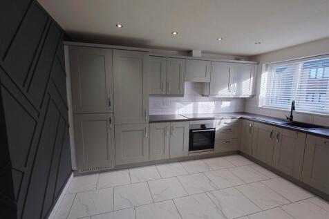 OPEN PLAN DINING KITCHEN