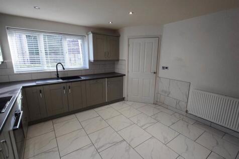 OPEN PLAN DINING KITCHEN