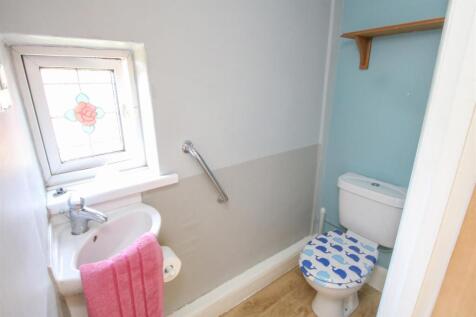 SEPARATE WC