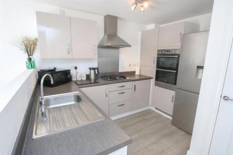 OPEN PLAN LIVING DINING KITCHEN