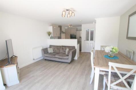 OPEN PLAN LIVING DINING KITCHEN