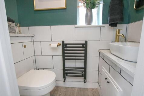 GROUND FLOOR WC