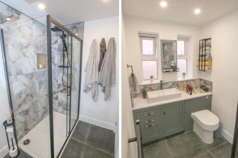 EN-SUITE SHOWER ROOM