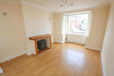 OPEN PLAN LOUNGE/ DINING ROOM