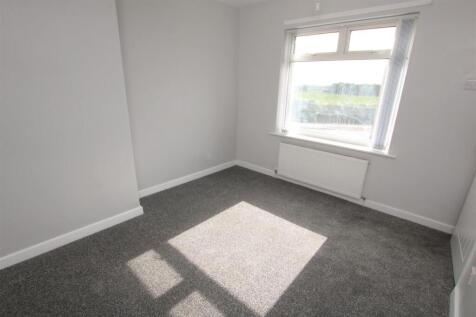 BEDROOM 1 FRONT