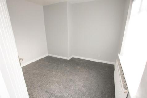 BEDROOM 1 FRONT