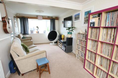 OPEN LIVING SPACE