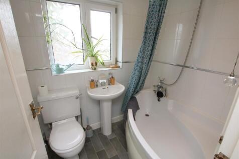HOUSE BATHROOM