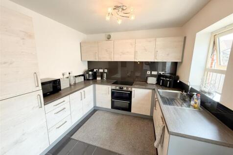 OPEN PLAN DINING KITCHEN