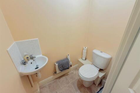 GROUND FLOOR W/C
