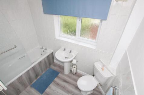 HOUSE BATHROOM