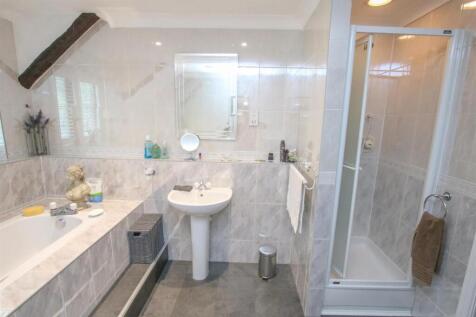HOUSE BATHROOM