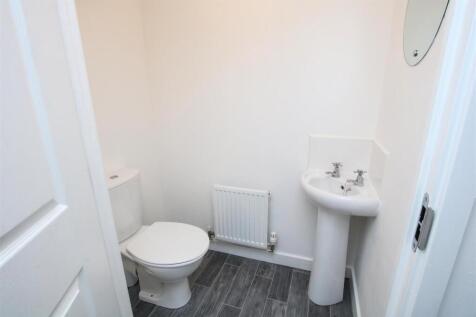 GROUND FLOOR W/C