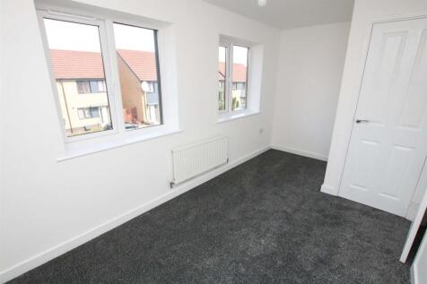 BEDROOM 2 FRONT